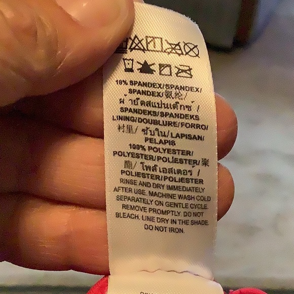 Guess swimsuit size 5/6 hot pink with fringes tie dyed. It’s got triangl… - Picture 10 of 10